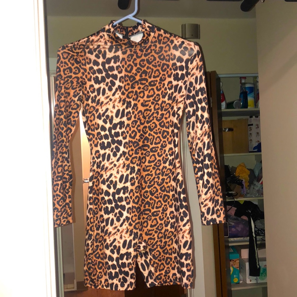 Leopard print bodysuit